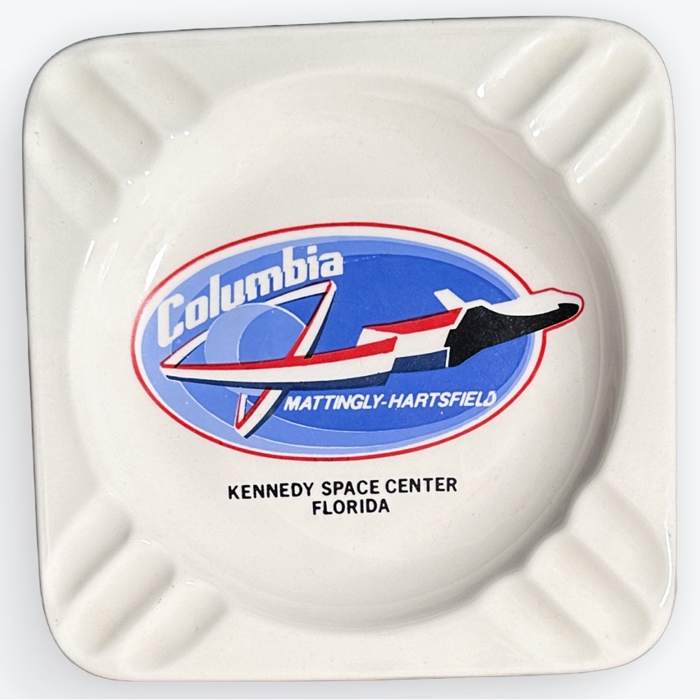 Collectible Shuttle Columbia Kennedy Space Center Commemorative Ceramic Ashtray